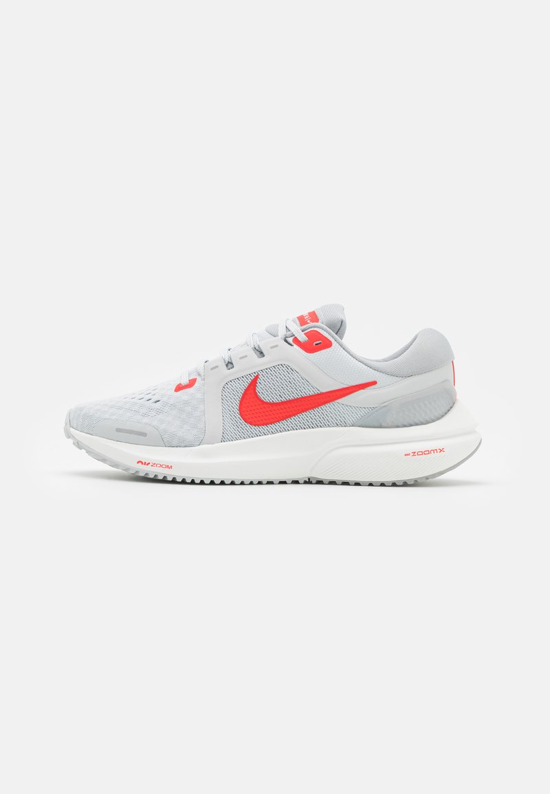 nike performance air zoom vomero