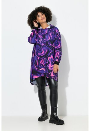 - Bluza z kapturem