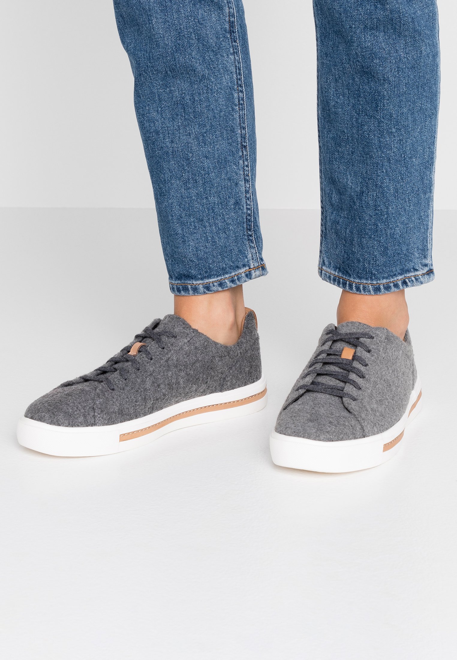 Clarks Unstructured UN MAUI LACE Joggesko grey Zalando.no Clarks Unstructured MAUI BAND Joggesko whiteblush