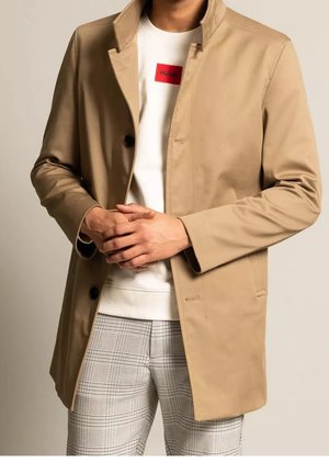 Korte frakker - sand