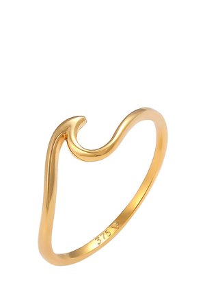 Bague délicate en or en forme de cœur abstrait avec un design ouvert, lisse et incurvé, portant un poinçon "375" à l'intérieur de l'anneau.