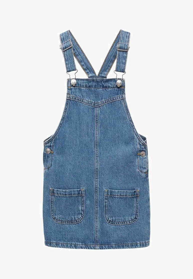 Robe salopette en denim avec bretelles ajustables, bavette avant, deux poches plaquées à l'avant et fermetures latérales à boutons.