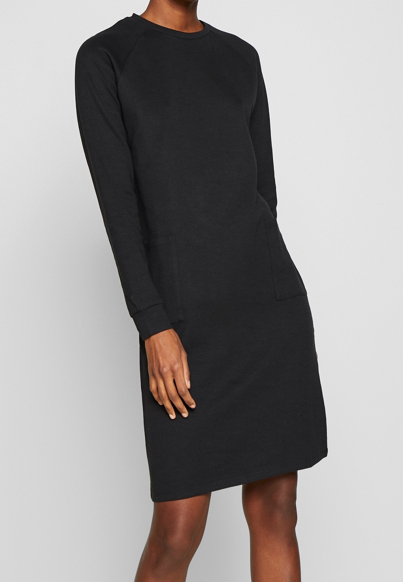 PIECES Tall Jersey dress - black - (Pre-owned) - Zalando.ie