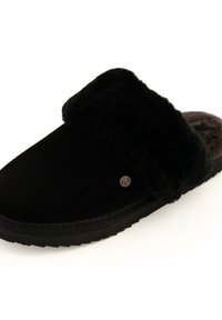 Zwarte instappantoffel met een zachte faux fur bovenkant, een suède lichaam en een textuur rubberen zool voor grip. Geaccentueerd met een cirkelvormig embleem.