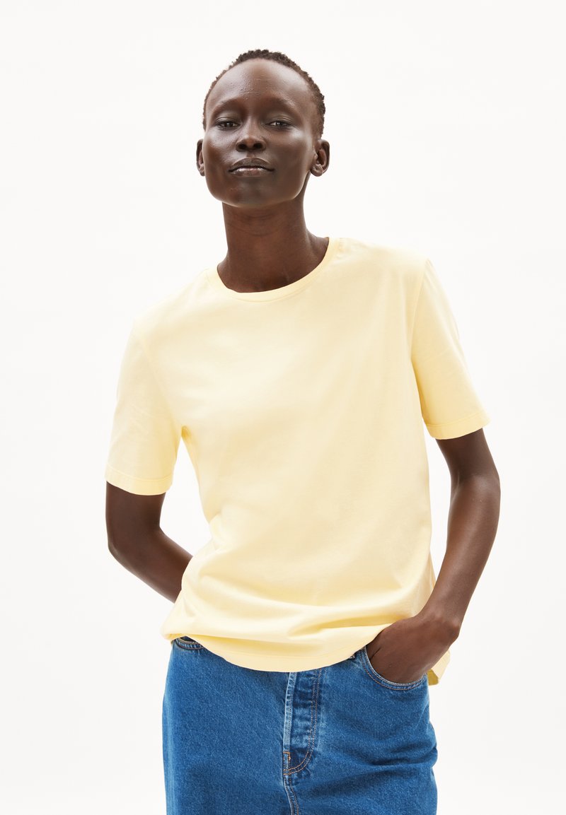 ARMEDANGELS LUALAA - T-Shirt basic - early yellow