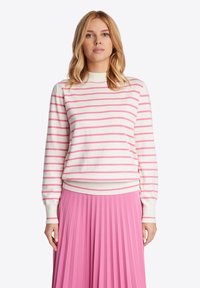 Rich & Royal MIT MOCKNECK - Strickpullover - pink power