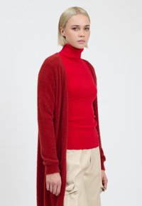 INFLUENCER FLUFFY - Vest - cognac
