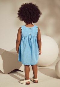 Next REGULAR FIT - RIC RAC SLEEVELESS - Denní šaty - blue denim