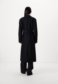 HUGO MOLENA - Κλασικό παλτό - black