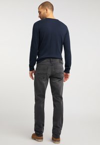 Mustang WASHINGTON - Vaqueros slim fit - schwarz
