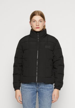 SMALL SIGNATURE QUILTED PUFFER JACKET - Chaqueta de invierno - black