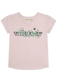 Lyserød bomulds T-shirt med korte ærmer og rund halsudskæring, prydet med sort og grønt grafisk tekst samt pynt som hjerter og stjerner.