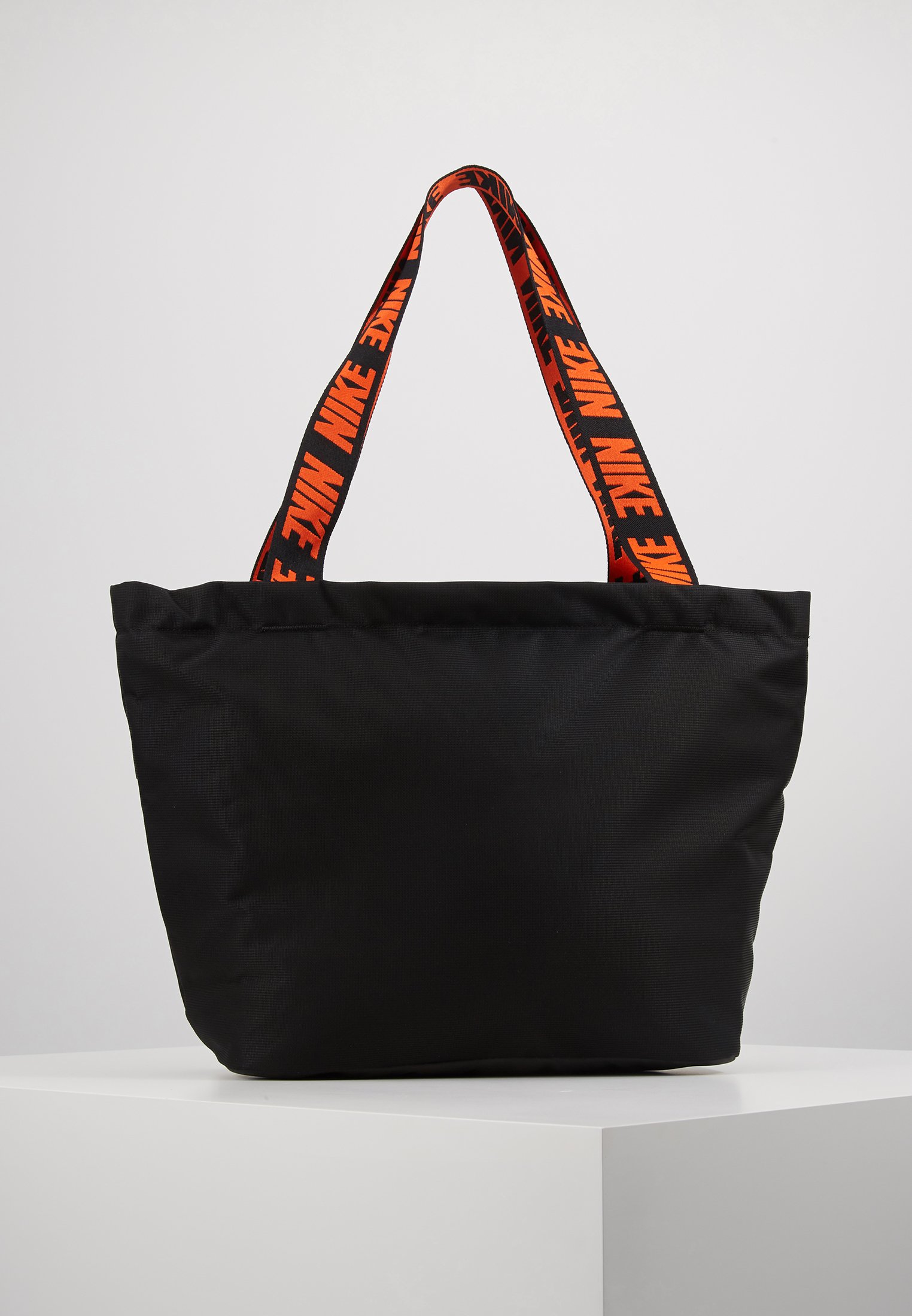 Bag de Bolsos shopper y tote de Nike | FASHIOLA.es