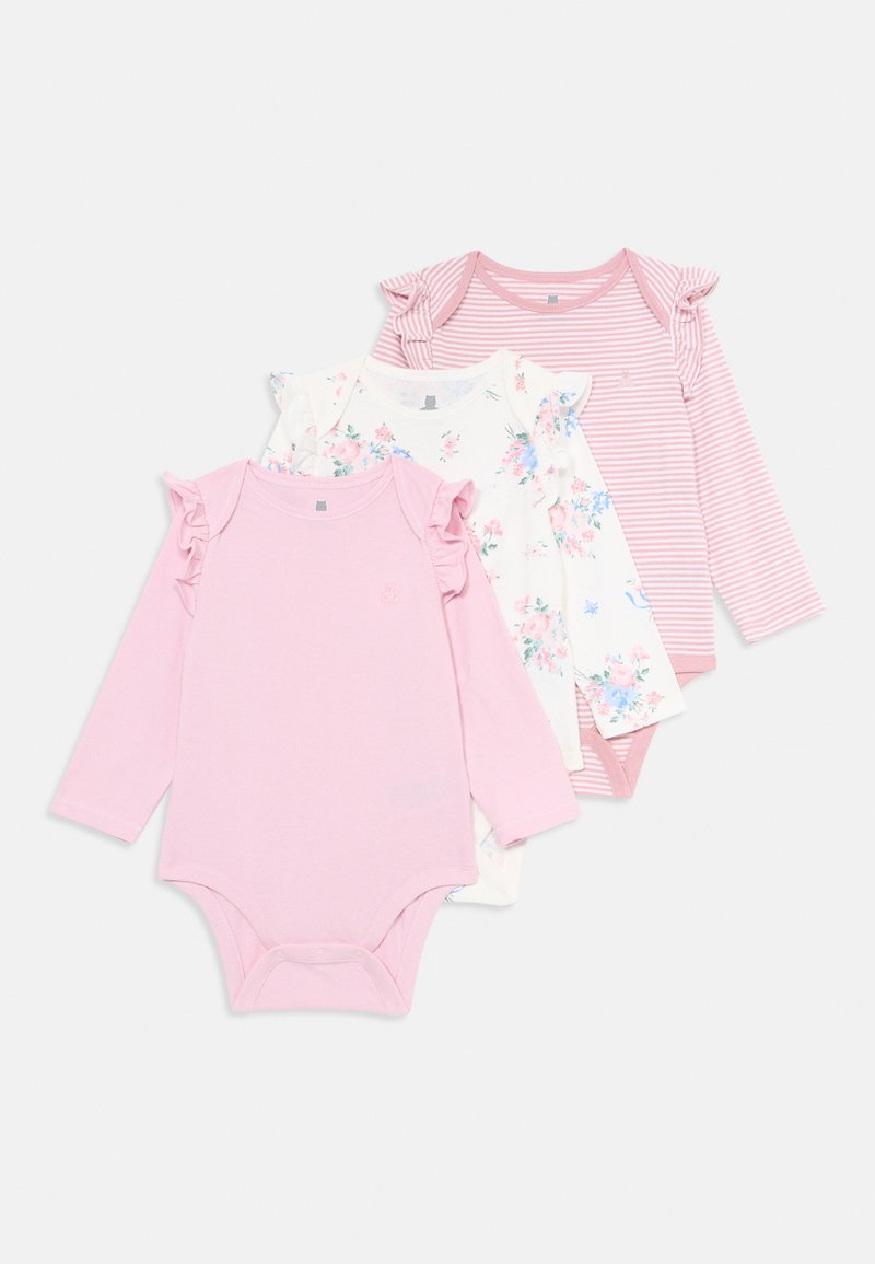 Tri gornja majica za bebe s dugim rukavima u čvrstoj ružičastoj boji, bijelom cvjetnom uzorku i ružičastim prugama, svaka s detaljima volana na ramenima.