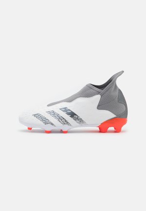 PREDATOR FREAK .3 LL FG UNISEX - Voetbalschoenen met kunststof noppen - footwear white/iron metallic/solar red