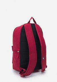 Nike Sportswear HERITAGE UNISEX - Mochila - pomegranate/black/white