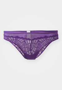 Violeta mežģīņu apakšveļa bikini stilā ar ģeometrisku rakstu un viļņotām malām, kas izgatavota no caurspīdīga, viegla materiāla.