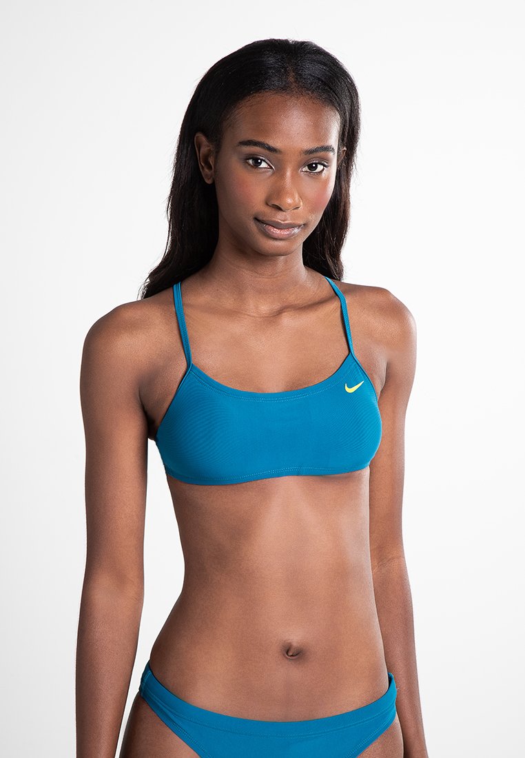 Sutien costum de baie din două piese