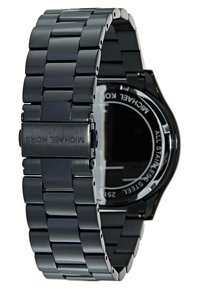 Reloj de acero inoxidable negro con un diseño de pulsera de eslabones. Cuenta con una caja redonda con cristal claro y detalles de la marca grabados en el cierre.