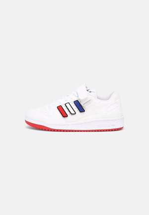 FORUM UNISEX - Sneaker low - white/core black