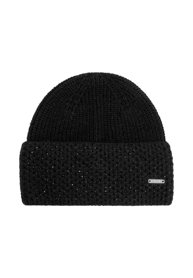 Czarna dzianinowa czapka z teksturowanym wzorem i zawiniętym mankietem. Posiada małą metalową metkę na mankiecie. Wykonana z miękkiego wełnianego materiału.