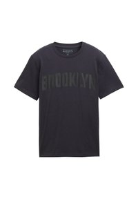 Svart kortärmad T-shirt med ordet "BROOKLYN" tryckt över bröstet i en mörkare nyans av svart, i crew neck-stil.