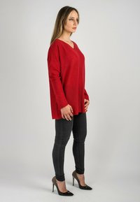 Dalle Piane Cashmere Stickad tröja - rosso