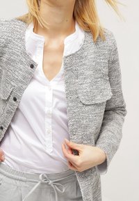 Vero Moda Abrigo corto - light grey