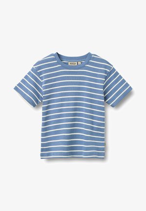 T-shirt à manches courtes rayé bleu clair et blanc, en coton doux, avec un col rond et une coupe décontractée.