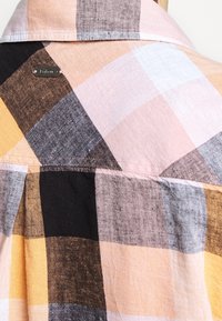 Barbour Sukienka koszulowa