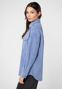 Eight 2 Nine Lichte jas - blue