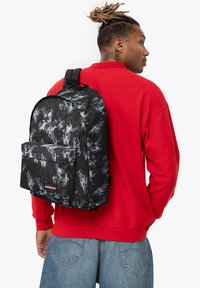 Eastpak OUT OF OFFICE - Zaino - flame dark