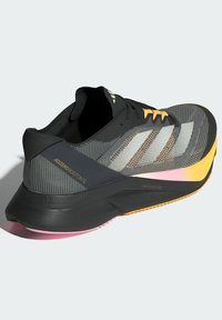 Thumbnail Image 4