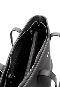 Thumbnail Image 3