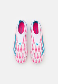 adidas Performance PREDATOR ELITE LACELESS FIRM GROUND - Futbolo bateliai skirti žaidimui ant kietos dangos - footwear white/solar blue/solar pink