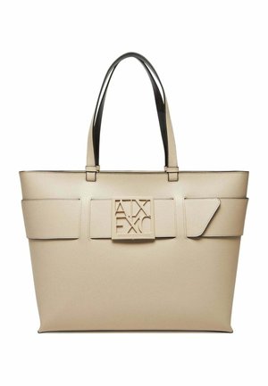 Borsa tote in pelle beige con manici neri, ampia fascia frontale e placca quadrata con logo Armani Exchange centrata sul davanti.