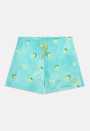 Short de bain bleu clair avec des motifs de citrons jaunes et un cordon jaune à la taille élastique, posé à plat sur fond blanc.