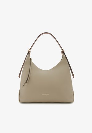 Hallitusseente stiilis kott heledast hallist pebbled nahast, sujuva ja ümar kuju. Omab pruuni nahast õlarihma ja logo esiküljel.