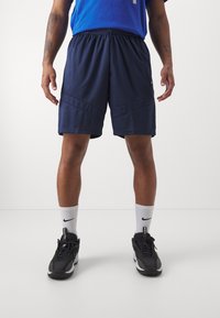 Nike Performance - ICON 8IN SHORT - Urheilushortsit - midnight navy/white Pienoiskuva 1