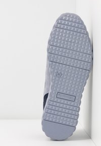 Tamaris Pure Relax LACE-UP - Sneakersy niskie
