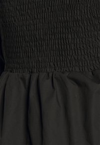 Glamorous Bloom SQUARE NECK EMPIRE DRESS WITH SHIRRED BACK PANEL - Vestido de malha - black