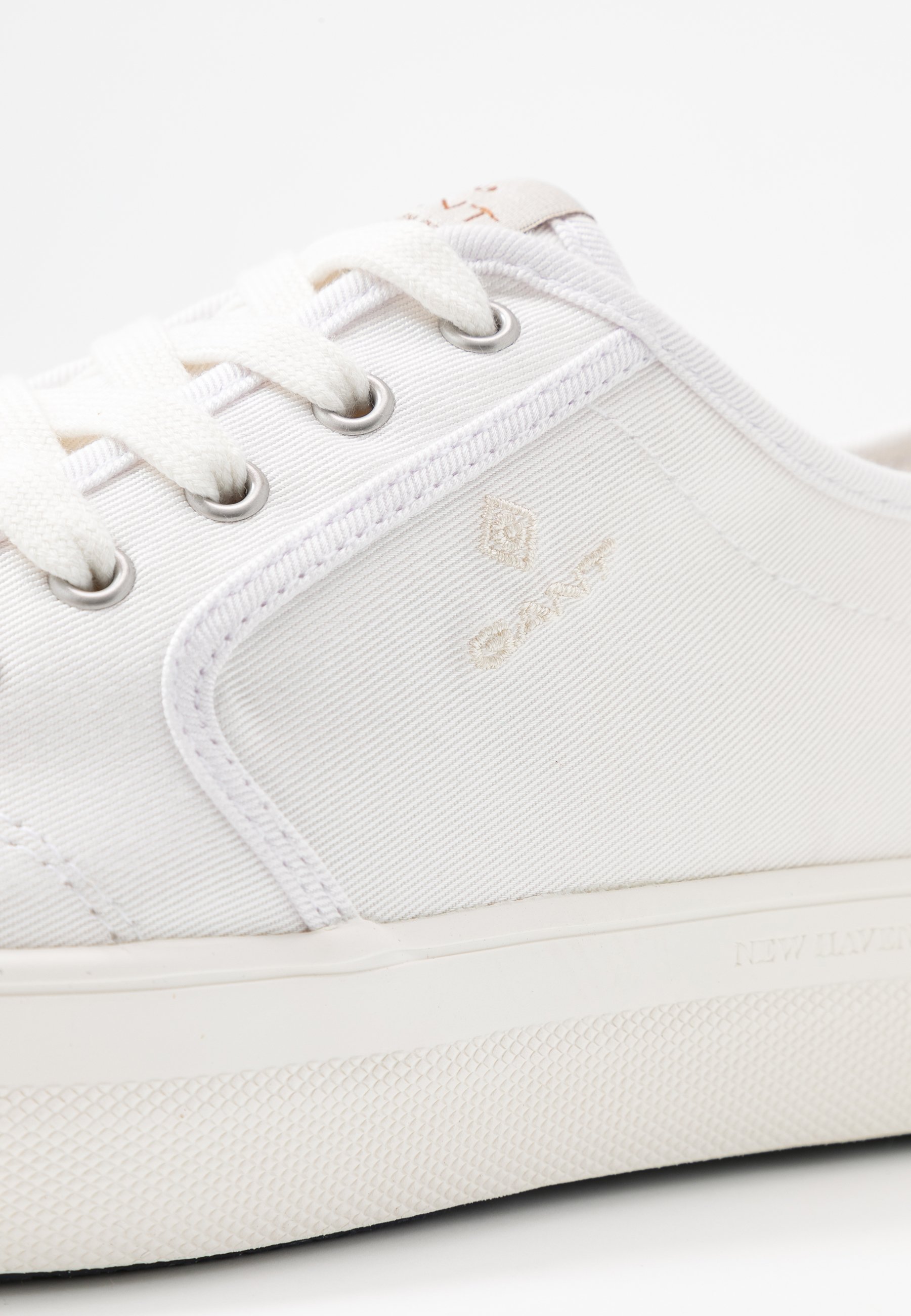 GANT LEISHA Joggesko whitehvit Zalando.no GANT LEISHA Joggesko whitehvit Zalando.no