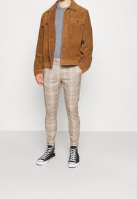 Gabba Chinos - light brown