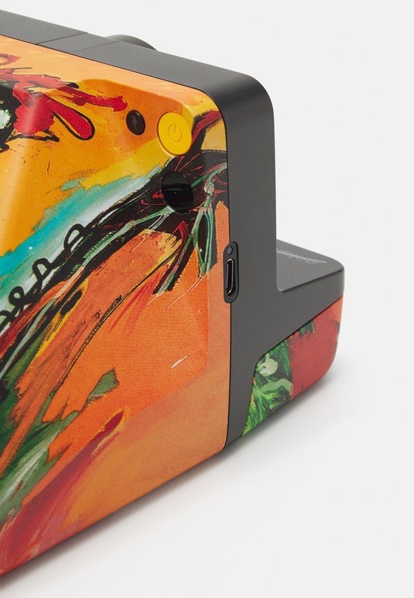 NOW GEN 2 BASQUIAT EDITION UNISEX - Camera3