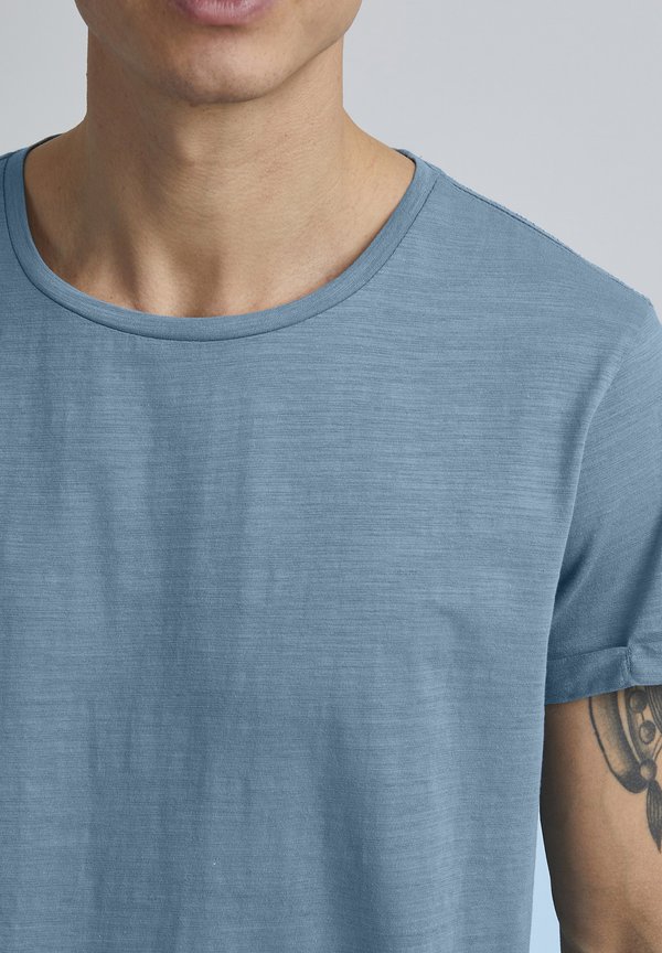 PRAIKO - Basic T-shirt3