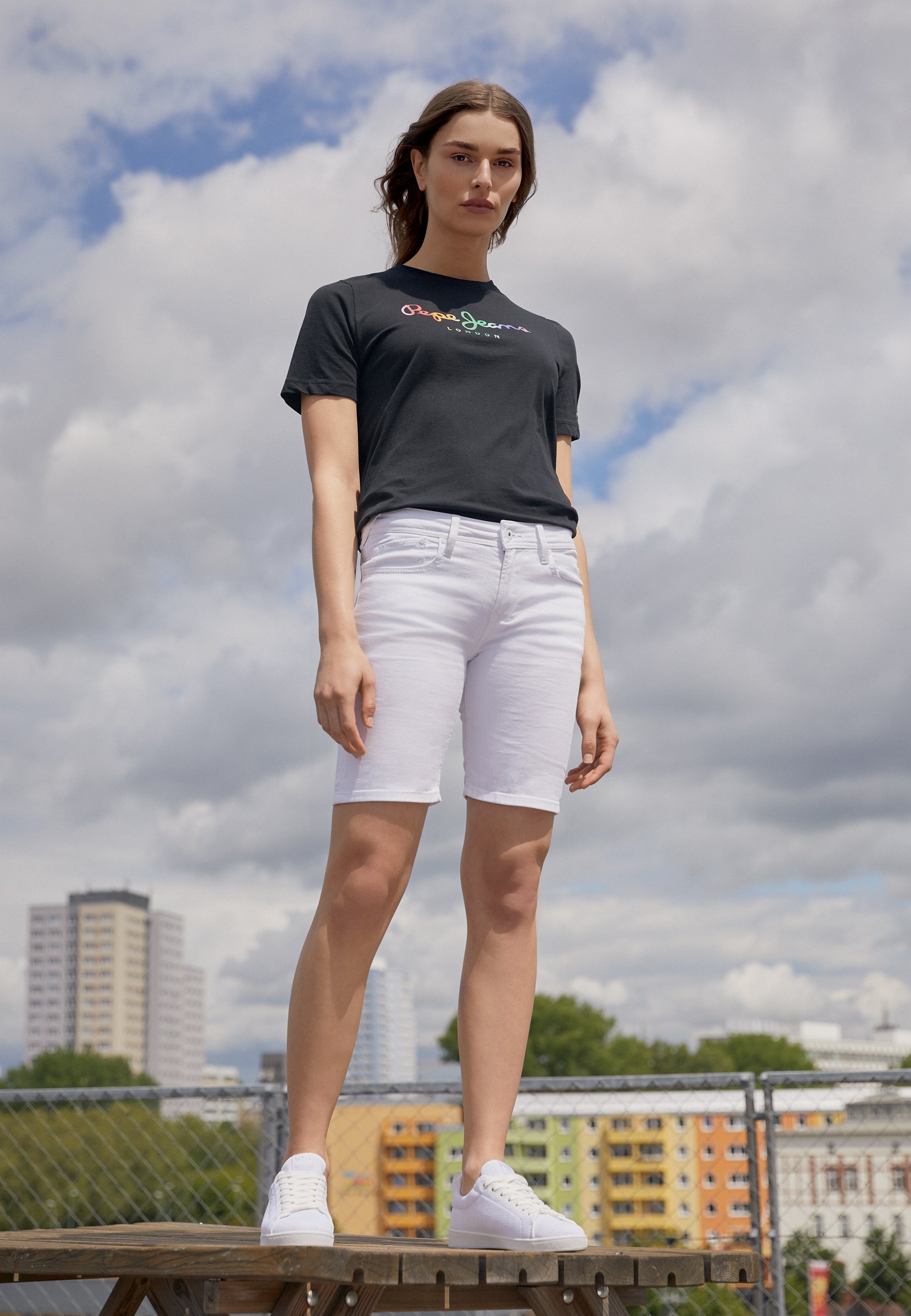 Pepe Jeans POPPY PRIDE - Denim shorts 