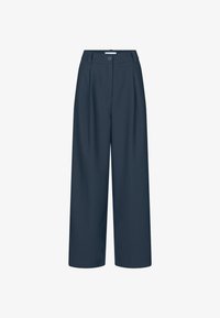 Unselected, navy sky
