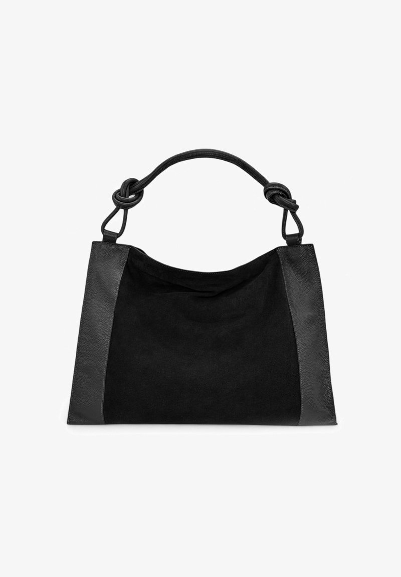Sac à main en cuir suédé et en cuir noir avec une anse en cuir nouée, de forme rectangulaire et d'une structure douce et décontractée.