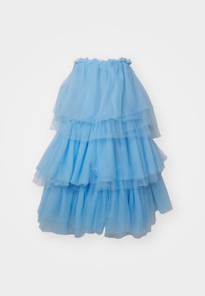 Jupe en tulle bleu clair avec trois volants superposés, ceinture élastique, texture légère et forme évasée.