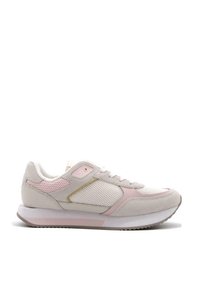 Tommy Hilfiger ESSENTIAL ELEVATED R - Sneakers basse - panna